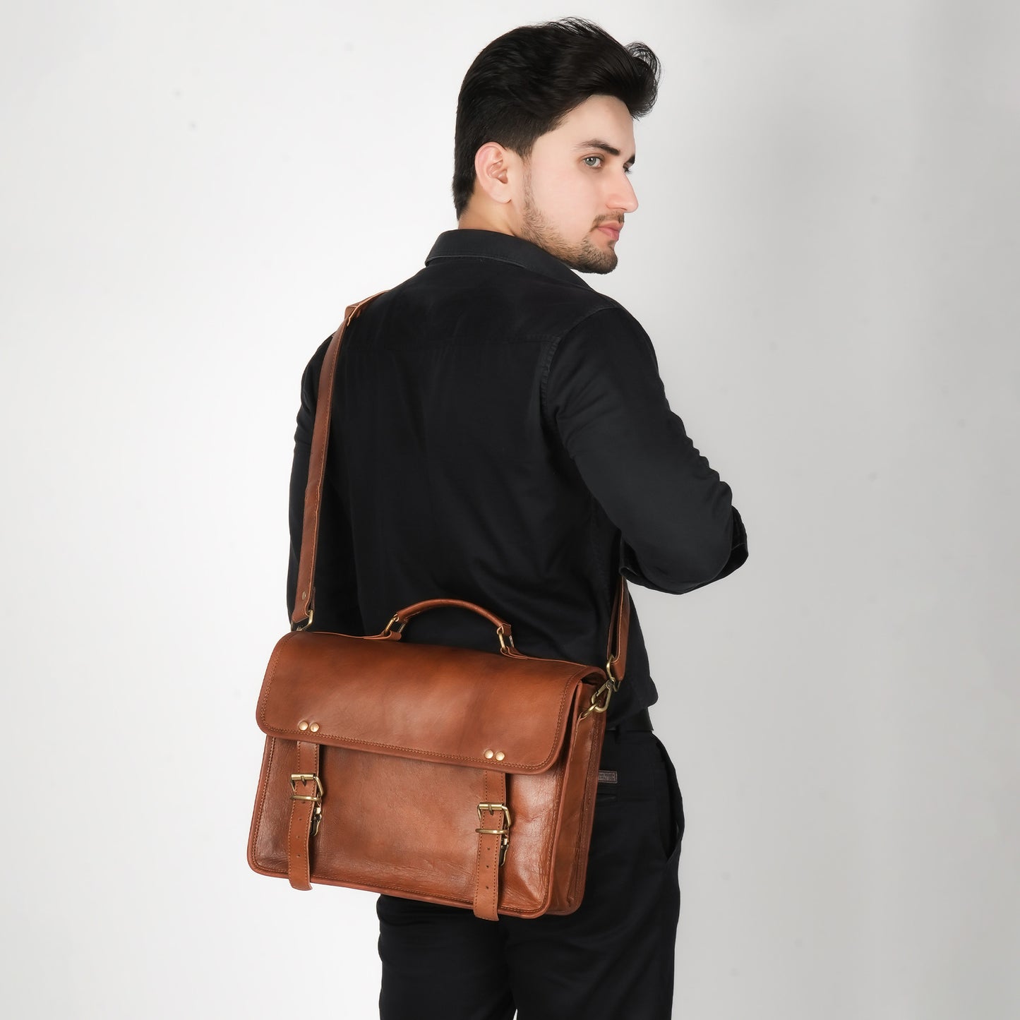 Godzi Leather Laptop Messenger – The Informant Bag