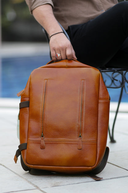 Luxurious Leather Backpack – Brown Vintage Laptop Travel Bag