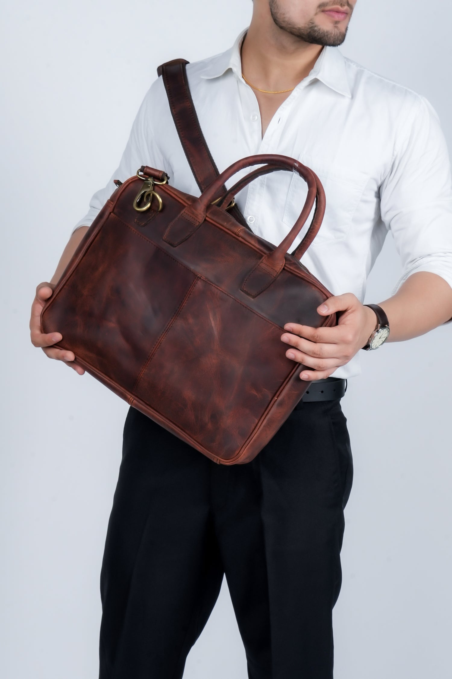 Godzi Buffalo Leather Briefcase – The Professional