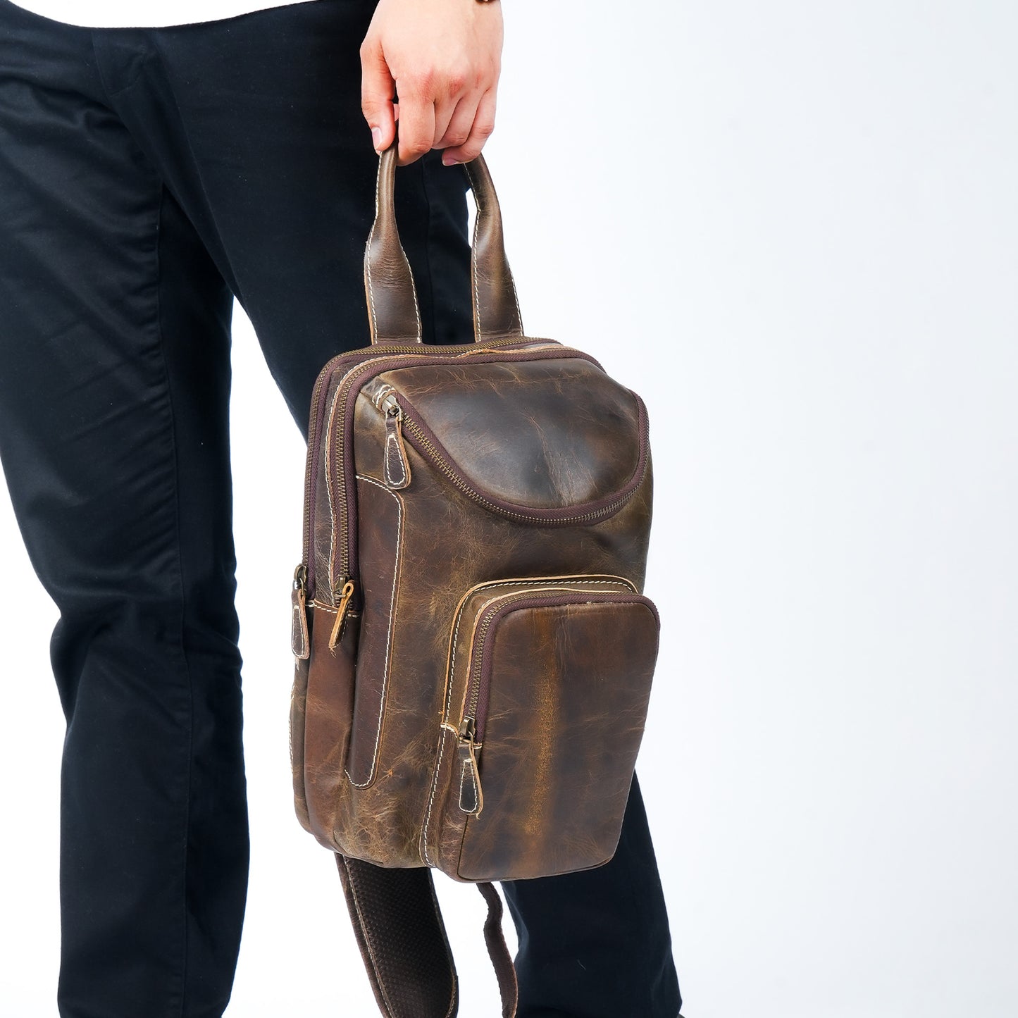 Godzi Men’s Buffalo Leather Sling Bag