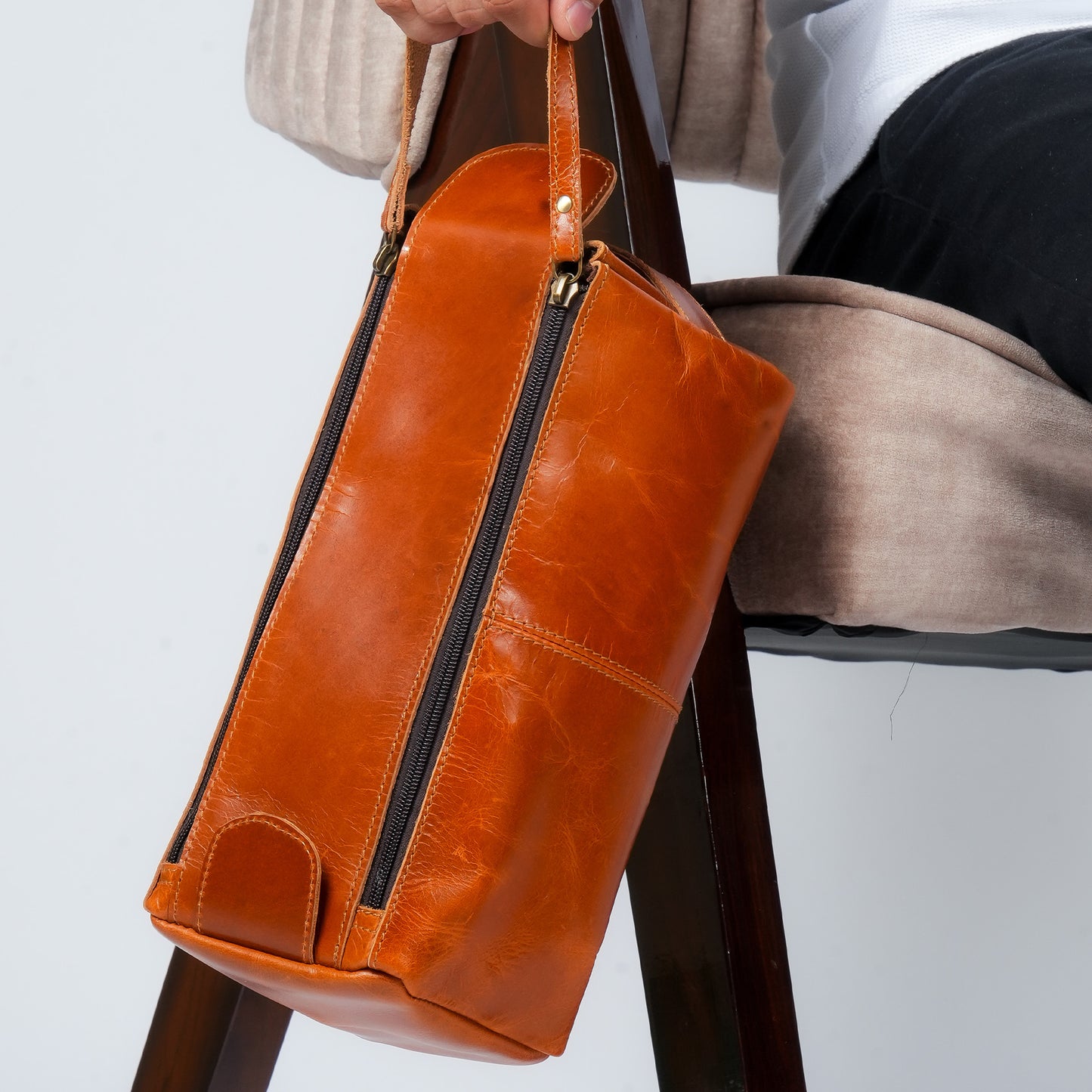 Godzi Groomer Leather Toiletry Bag