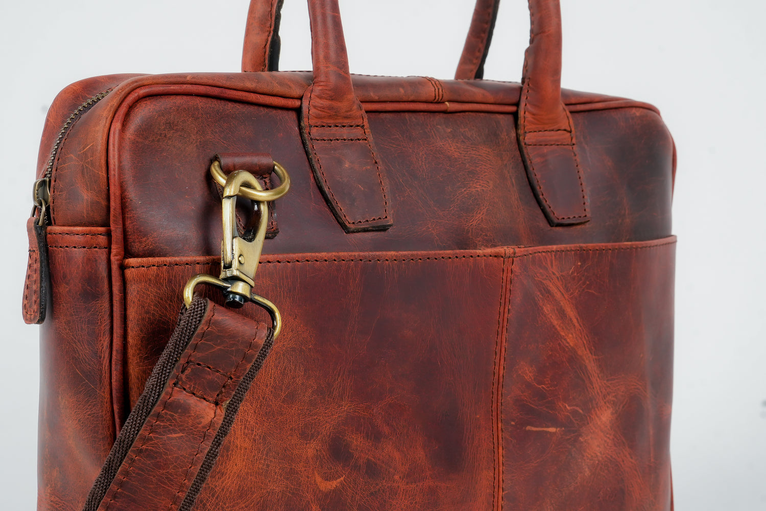 Godzi Buffalo Leather Briefcase – The Professional